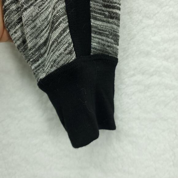 Cabi Horizontal Shrug Sweater Women Medium Heather Gray Knit Stretch Long Sleeve - Picture 3 of 7